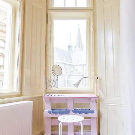 Hostal Ping House Praga