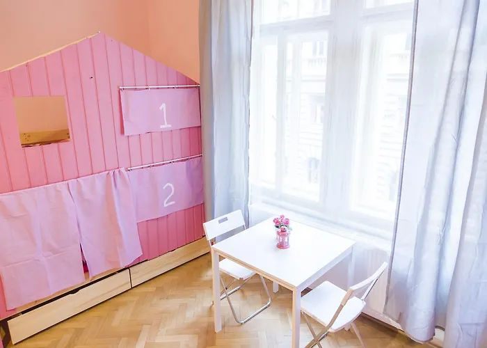 Ping House Vandrarhem Prag